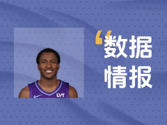 扛起进攻！爵士M-埃斯米斯半场8投4中轰下10分2板