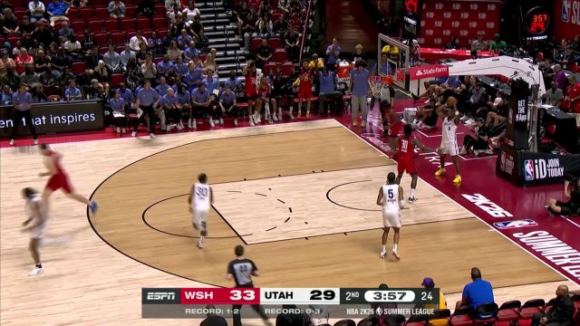 【2025年07月17日 奇才vs爵士集锦】放心后面有我！沃特金斯高高跃起完成逆天补扣点燃全场