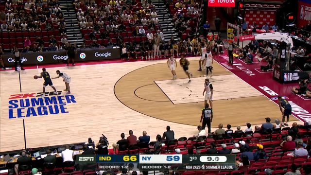 【2025年07月18日 步行者vs尼克斯集锦】传球玩出新花样！琼斯潇洒突破助飞弗里曼空接上篮收下2分
