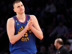 约基奇中国行最新球鞋发布——361° BIG3 FUTURE PE