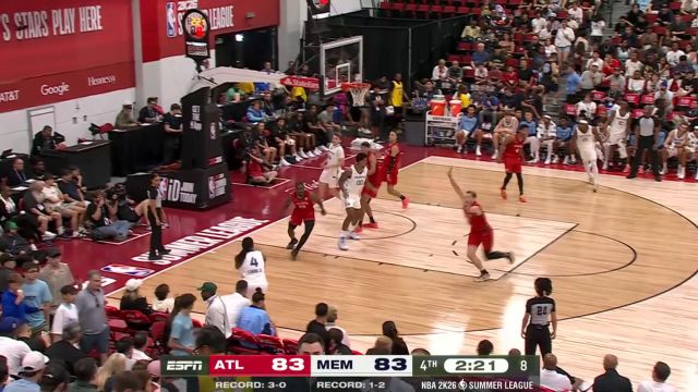 【2025年07月18日 老鹰vs灰熊集锦】投篮不中立刻回追！小弗莱明将功补过送上残暴大帽