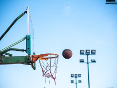 韩旭泪洒发布会折射留洋之殇：该学杨瀚森李月汝走出去 平衡国家队成难题