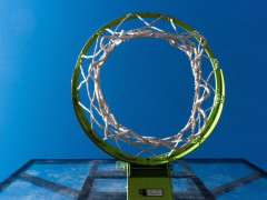 同曦队为祝铭震提供为期一年的顶薪合同，也将执行郭昊文合同中+1的常规条款