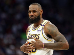 美记：下赛季不会是詹姆斯的最后一个赛季，詹姆斯对加盟独行侠有兴趣，那里有不少熟人