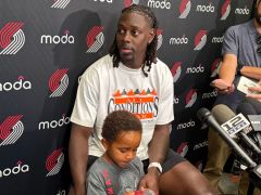 霍勒迪正式亮相开拓者！称赞杨瀚森像超级巨星：受到关注是他应得的