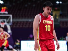 王俊杰vs印度集锦 状态拉满五投五中高效轰下13分