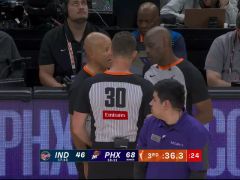 WNBA常规赛：印第安纳狂热vs菲尼克斯水星第3节中文解说回放