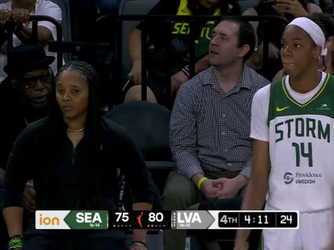 WNBA常规赛：西雅图风暴vs拉斯维加斯王牌第4节英文原声回放