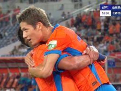 [进球视频]陈蒲小角度凌空斩破门 泰山2-0领先亚泰