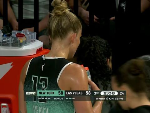 WNBA常规赛：纽约自由人vs拉斯维加斯王牌第3节中文解说回放