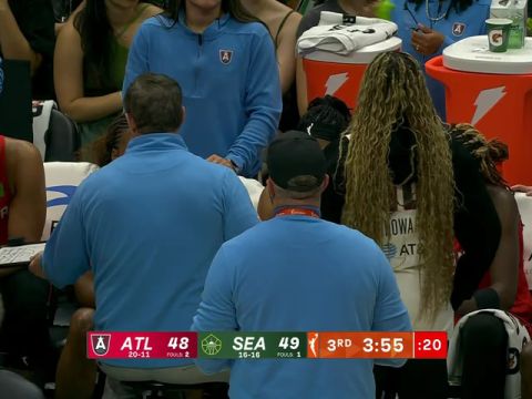 WNBA常规赛：亚特兰大梦想vs西雅图风暴第3节英文原声回放