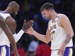 队记详解湖人新赛季：詹皇没空纠结何时退役 追约基奇得看东契奇表现