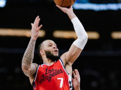 NBA签约汇总：科菲1年签约雄鹿 海兰德预计签森林狼 勇士冠军旧将去意甲