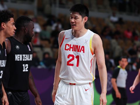 胡金秋vs新西兰集锦 高效6中5拿到12分8篮板球队定海神针