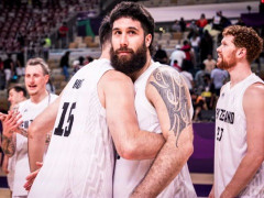 2025男篮亚洲杯半决赛-中国男篮vs新西兰男篮数据战报（8.16）赵睿24+6