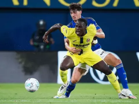 【全场回放】 比利亚雷亚尔vs皇家奥维耶多 (洪宇青)