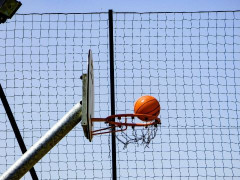 周琦谈亚洲杯决赛：没人能质疑郭指导的选人了，这支中国男篮正朝着正确的方向稳步前进