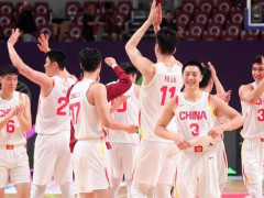 战至终章！中国男篮一分之差惜败澳大利亚 时隔十年重返决赛获亚洲杯亚军