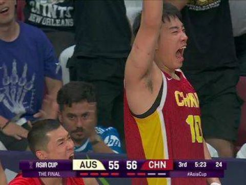 [雷蒙三分]出手十分坚决！雷蒙底角空位三分帮助中国男篮扩大领先优势