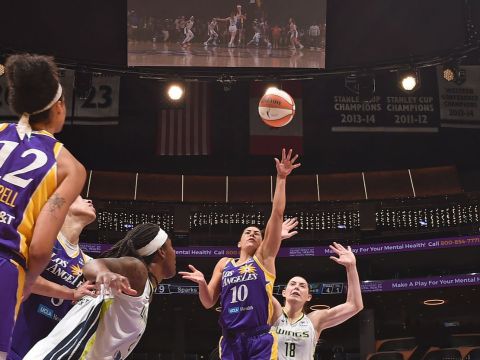 飞翼80-81火花 普拉姆大心脏逆天打板压哨绝杀飞翼