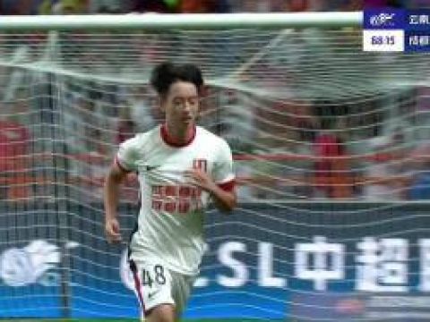 [进球视频] 蓉城5-1领先 李漠雨低射远角弹柱入网