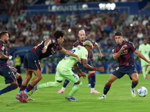 【全场回放】 莱万特足球俱乐部vs巴塞罗那 (梁祥宇、李欣)