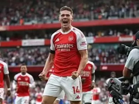 【全场回放】 阿森纳vs利兹联 (颜强、贺宇、李子琪)