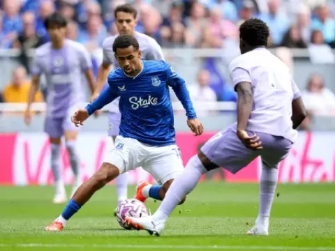 【全场回放】 埃弗顿vs布莱顿 (苗锟)