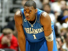 夸梅·布朗炮轰麦迪：你只会单打，所以终身无冠！