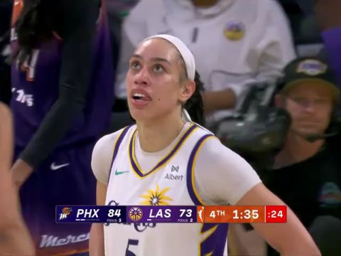 WNBA常规赛：菲尼克斯水星vs洛杉矶火花第4节英文原声回放