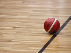 北京记者社媒回应北京男篮引援动态 确认北京男篮在追逐赵睿 目前还没有确定的消息