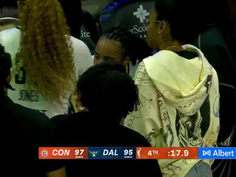 WNBA常规赛：康涅狄格阳光vs达拉斯飞翼第4节英文原声回放