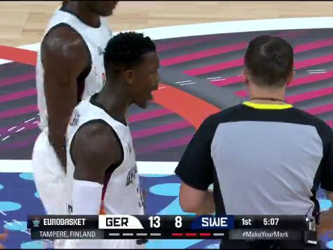 男篮欧洲杯B组小组赛：德国vs瑞典第1节英文原声回放