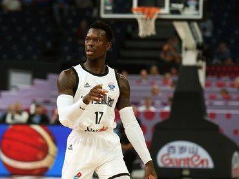 [施罗德集锦]是真的强！施罗德12中7砍下全场最高23分外加3板7助