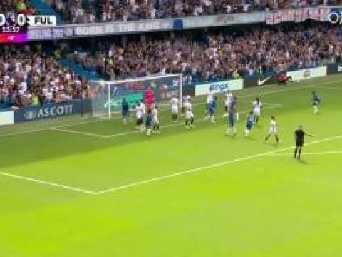 [进球视频]超时破门！佩德罗补时头球破门，切尔西1-0领先富勒姆