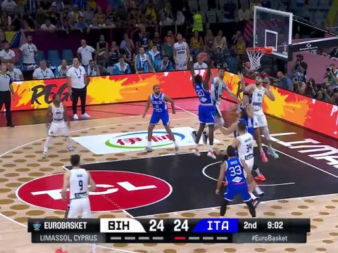 男篮欧洲杯C组小组赛：波黑vs意大利第2节英文原声回放