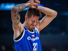 欧洲杯最差NBA现役球员！克雷伊奇命中率仅27% 捷克0胜4负已出局