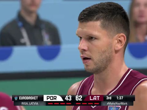 葡萄牙vs拉脱维亚第3节英文原声回放