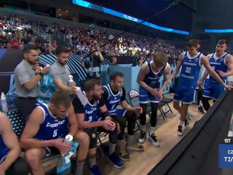 塞尔维亚vs捷克第1节英文原声回放