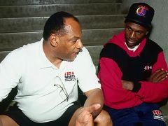 NBA官方悼念！88岁名人堂教练去世 曾助乔丹签下里程碑代言合同