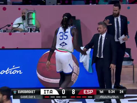 男篮欧洲杯：意大利vs西班牙第1节中文解说回放