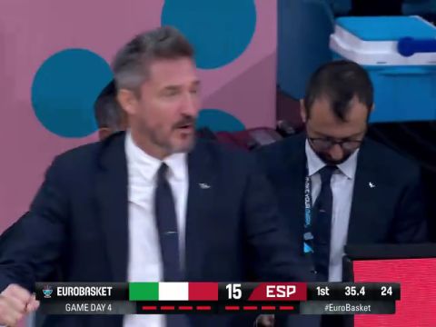 男篮欧洲杯：意大利vs西班牙第1节英文原声回放