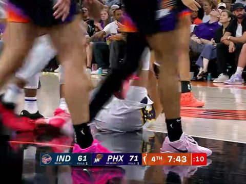 印第安纳狂热vs菲尼克斯水星第4节英文原声回放