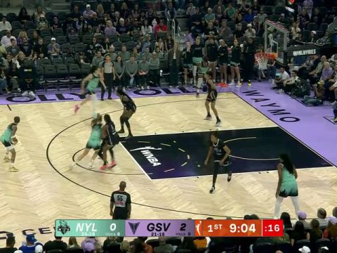 WNBA常规赛：纽约自由人vs金州瓦尔基里第1节英文原声回放