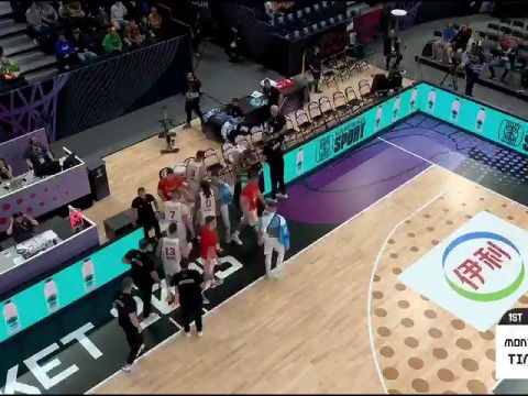 男篮欧洲杯：黑山共和国vs英国第1节英文原声回放