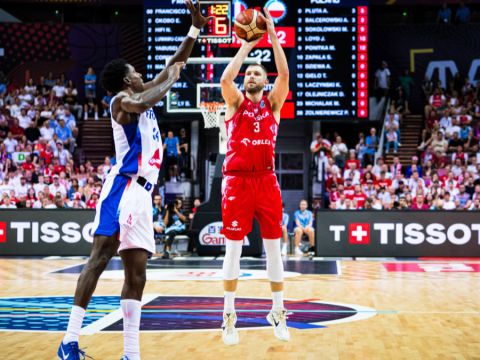 法国83-76波兰 亚布塞莱狂砍36分带领法国惊险战胜波兰