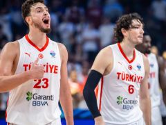 关键抢断+制胜4罚：申京28+13+8压制约基奇 土耳其5连胜小组第一