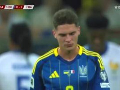 [进球视频] 法国先下一城！巴尔科拉禁区内横传，奥利塞跟进推射破门！