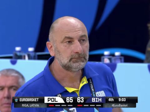 波兰vs波斯尼亚和黑塞哥维那第4节中文解说回放