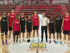 男篮国手余嘉豪留洋首秀：20分钟7+8难阻惨败 4罚1中成短板